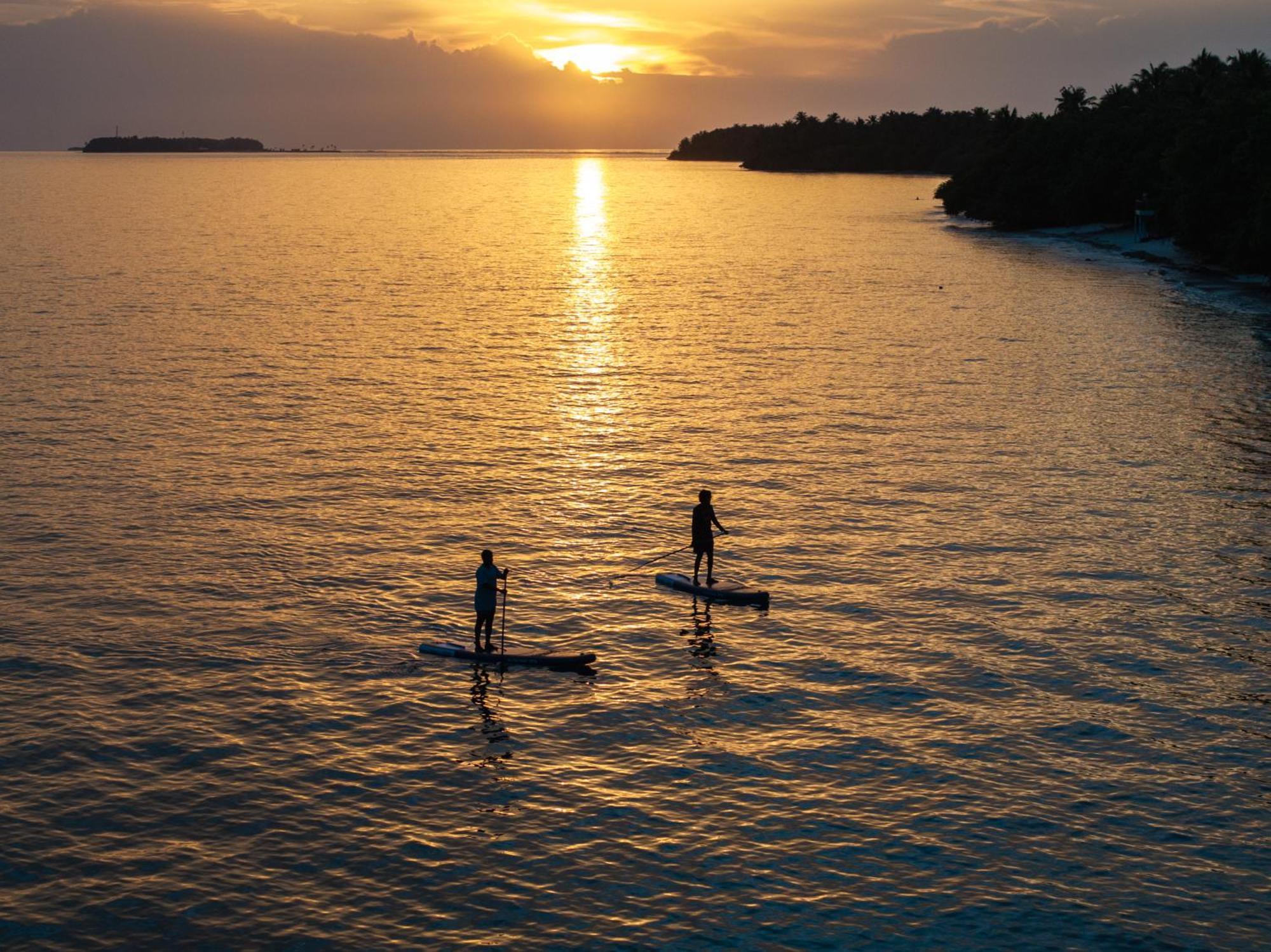 Isla Retreat Hotel Fehendhoo Ngoại thất bức ảnh